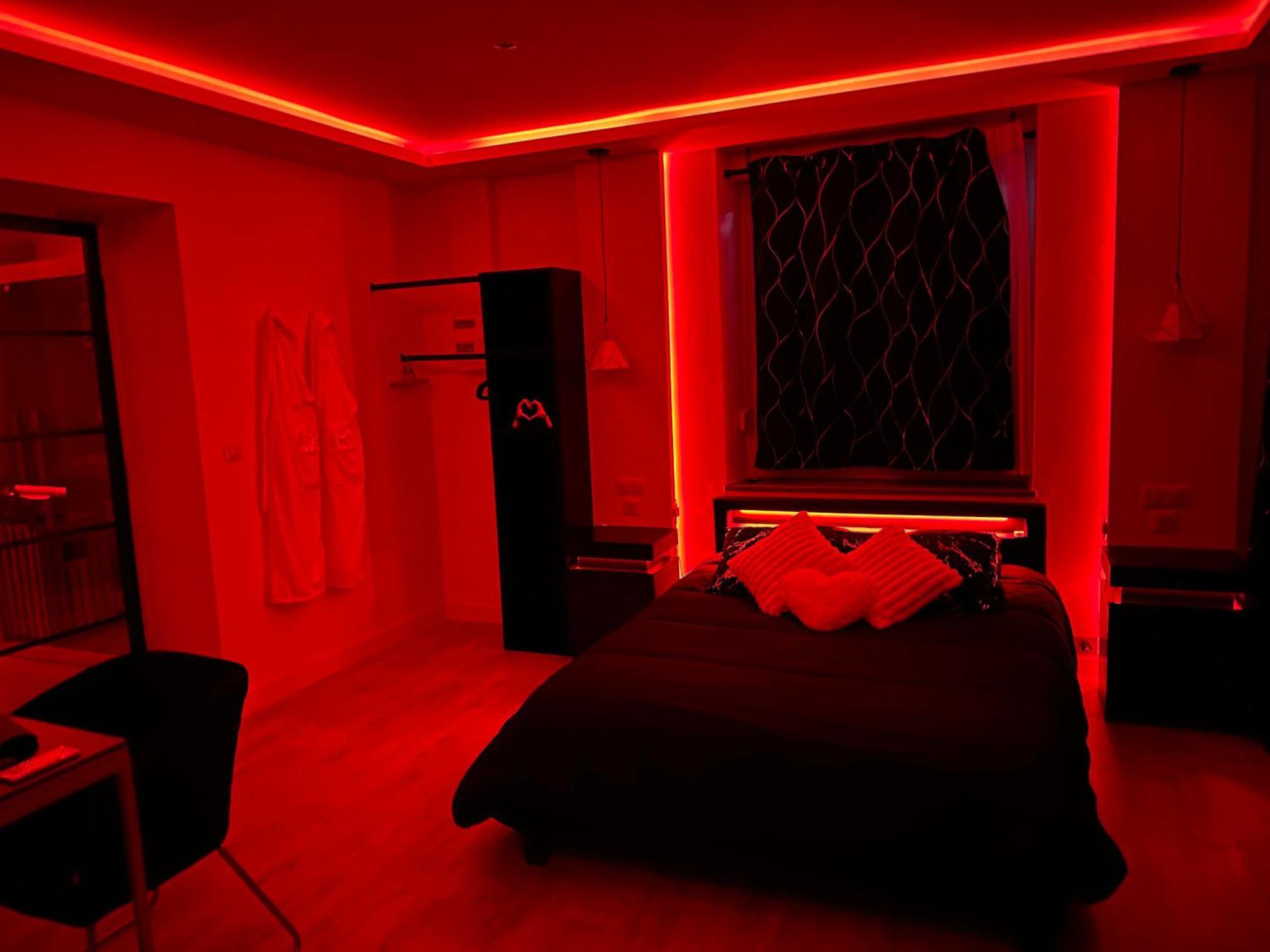 Au Wachtfels Bed and Breakfast Obersteinbach Buitenkant foto